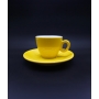 Tasse et sous-tasse jaune